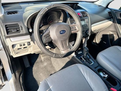 Used 2015 Subaru Forester 2.5i Touring image 9