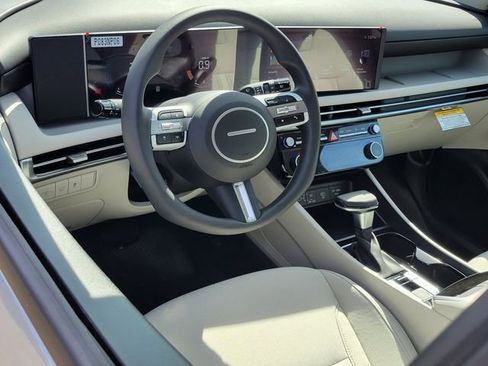 New 2026 Hyundai Tucson SEL image 3