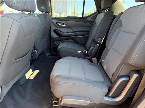 Certified 2023 Chevrolet Traverse LT FWD image 7