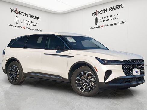 New 2026 Lincoln Nautilus Premier AWD/4WD image 1