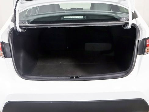 Used 2024 Toyota Corolla LE FWD image 16