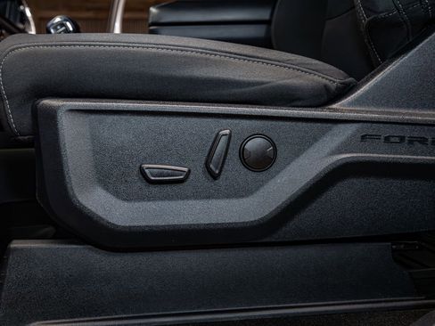 Used 2022 Ford F150 XLT w/ Equipment Group 302A High image 21