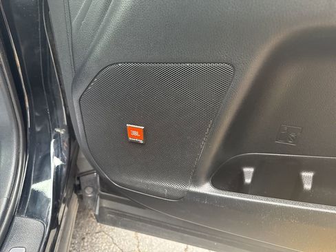 Used 2016 Toyota Highlander Limited image 43