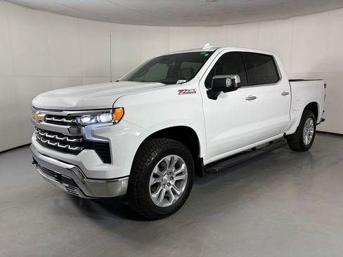 Used 2026 Chevrolet Silverado 1500 LTZ w/ Z71 Off-Road Package AWD/4WD image 4