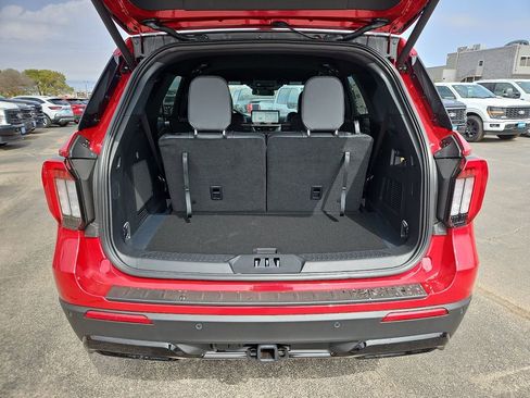 New 2026 Ford Explorer ST-Line image 18