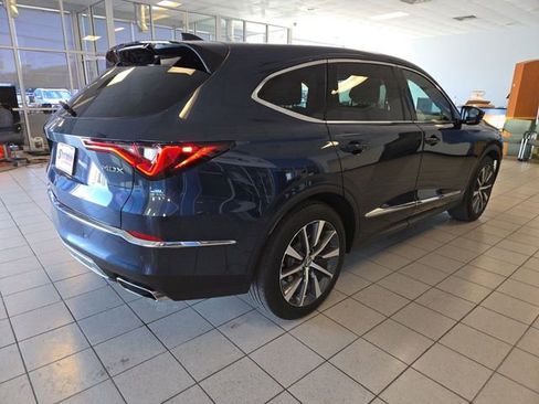 Certified 2025 Acura MDX FWD w/ Technology Package image 8