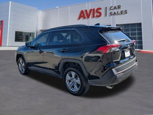 Used 2025 Toyota RAV4 XLE image 9