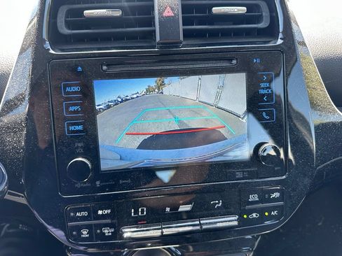 Used 2016 Toyota Prius Three Touring FWD image 14