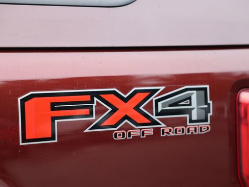 Used 2017 Ford F250 Lariat w/ Chrome Package image 35