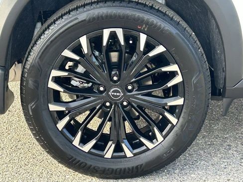 New 2026 Nissan Rogue SV image 7