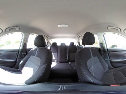 Used 2025 Nissan Sentra SV FWD image 41