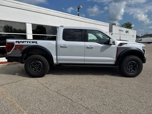 Used 2025 Ford F150 Raptor w/ Equipment Group 803A Raptor R AWD/4WD image 2