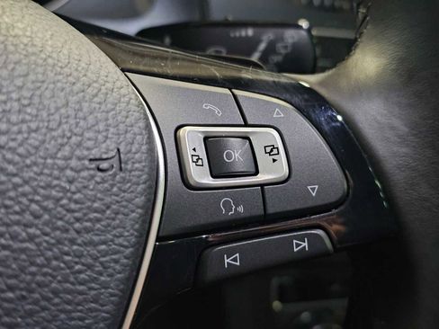 Used 2017 Volkswagen Golf Alltrack SE image 26