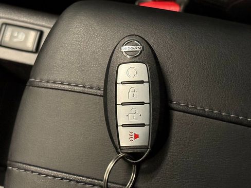 Used 2021 Nissan Rogue Sport SL image 17