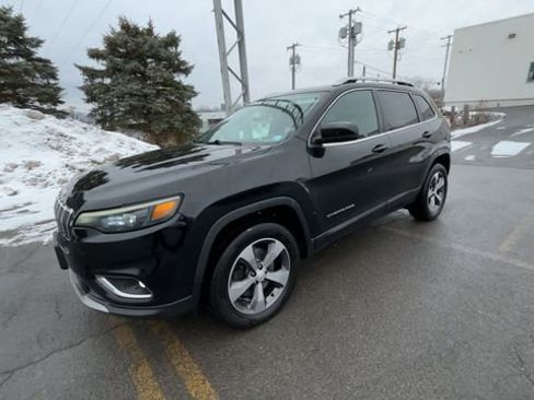 Used 2019 Jeep Cherokee Limited image 5