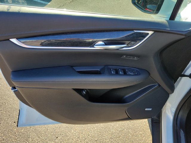 Used 2022 Cadillac XT5 Premium Luxury AWD/4WD image 9