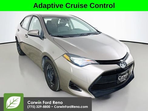 Used 2018 Toyota Corolla LE FWD image 1