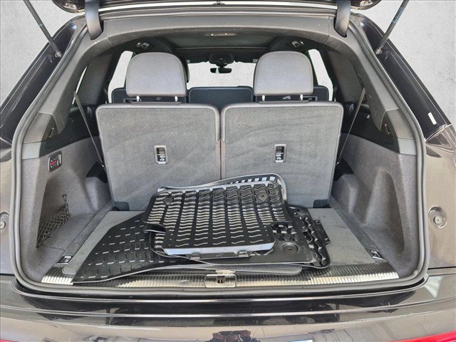 Used 2019 Audi Q7 3.0T Premium Plus w/ Premium Plus Package AWD/4WD image 6