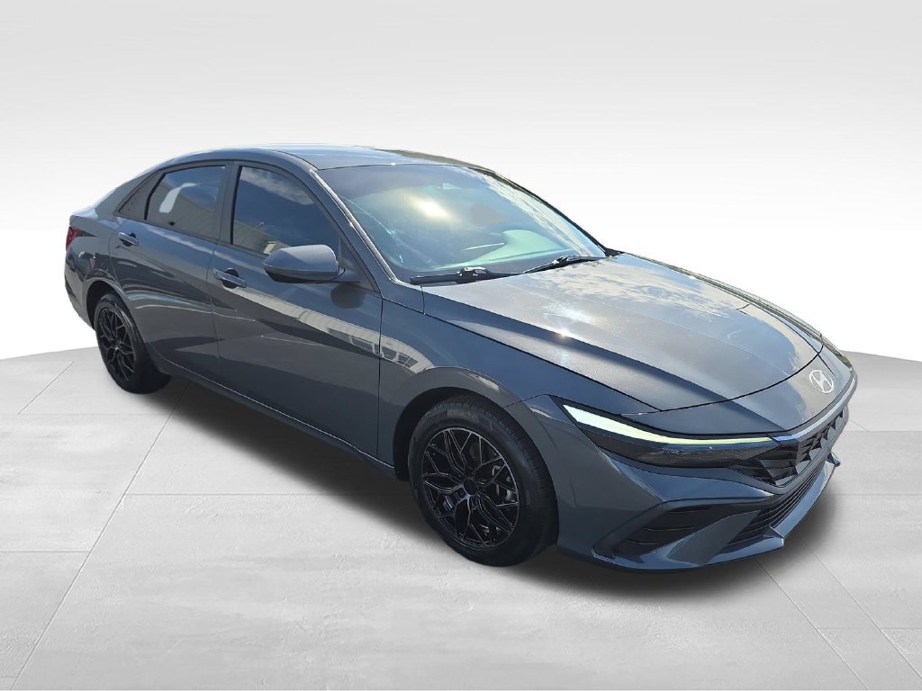 Used 2024 Hyundai Elantra SEL FWD image 7