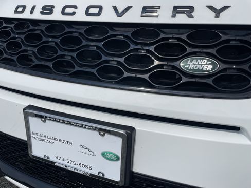 Used 2025 Land Rover Discovery Sport Dynamic SE AWD/4WD image 32