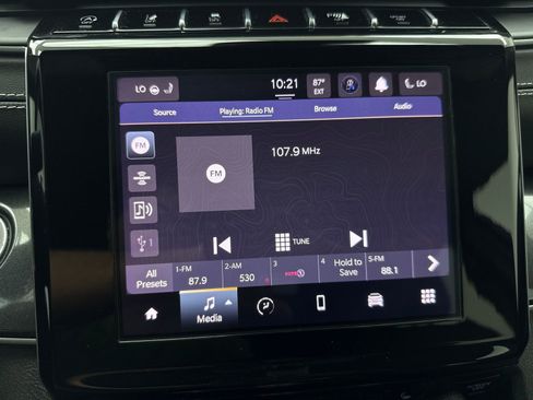 Used 2021 Jeep Grand Cherokee L Laredo RWD image 25