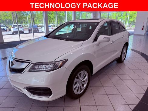 Used 2018 Acura RDX AWD w/ Technology Package image 3