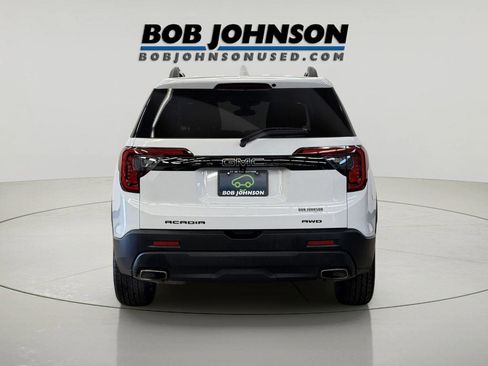 Certified 2023 GMC Acadia SLE w/ Driver Convenience Package AWD/4WD image 4