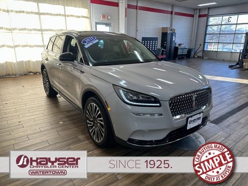 Used 2021 Lincoln Corsair Reserve image 6