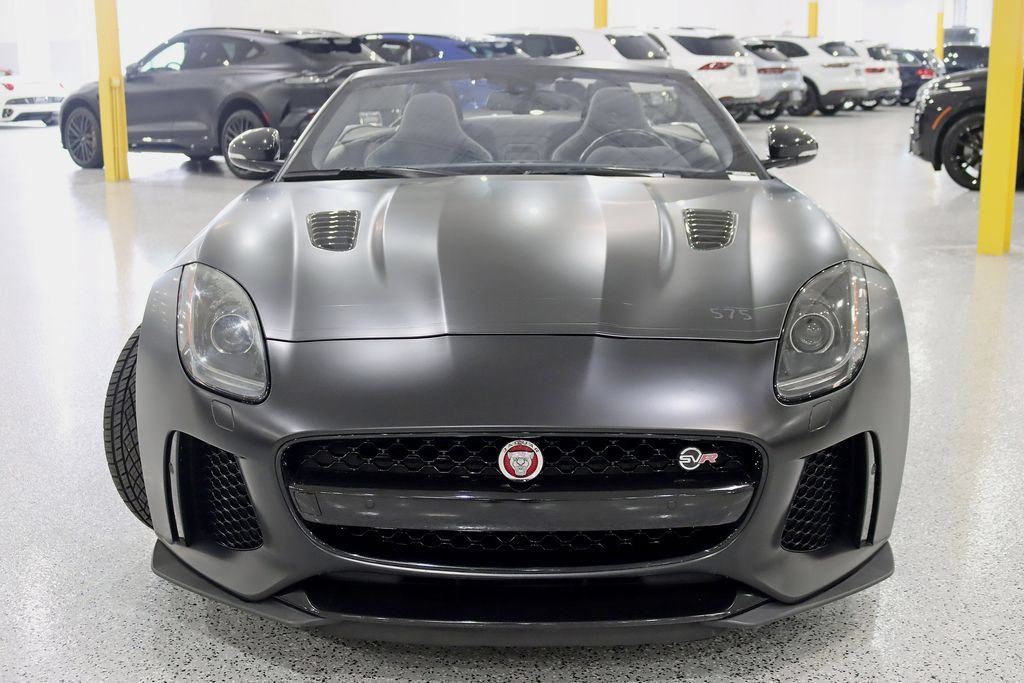 Used 2017 Jaguar F-TYPE SVR AWD/4WD image 9
