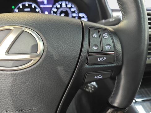 Used 2017 Lexus LS 460 AWD w/ Comfort Package image 16