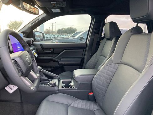 New 2026 Toyota 4Runner TRD Off-Road Premium AWD/4WD image 10