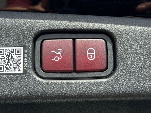 New 2026 Mercedes-Benz E 350 Sedan image 14