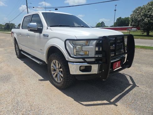 Used 2016 Ford F150 Lariat AWD/4WD image 17