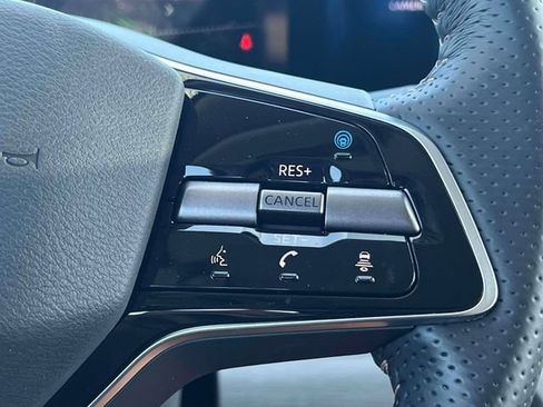 Certified 2023 Nissan Ariya AWD image 22