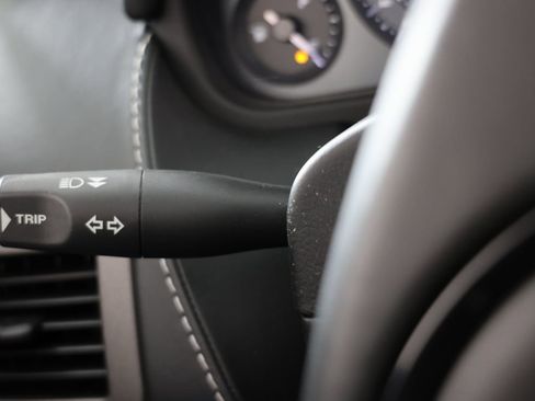 Used 2016 Aston Martin V8 Vantage GT image 23