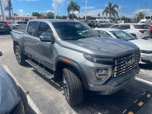 Used 2023 GMC Canyon Denali AWD/4WD image 5