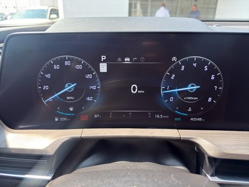 Used 2023 Kia Telluride SX X-Line AWD/4WD image 17