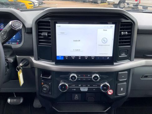 Used 2025 Ford F150 XLT w/ Equipment Group 301A Standard image 7