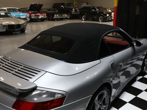 Used 2004 Porsche 911 Turbo AWD/4WD image 16