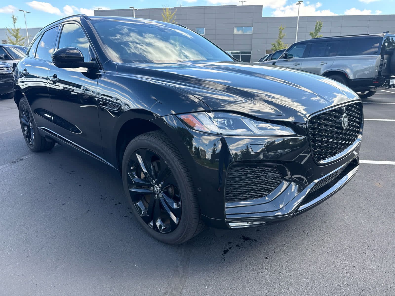Used 2026 Jaguar F-PACE R-Dynamic S AWD/4WD image 6