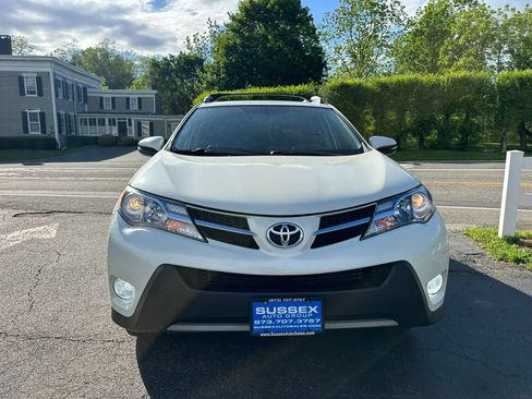 Used 2015 Toyota RAV4 Limited AWD/4WD image 2