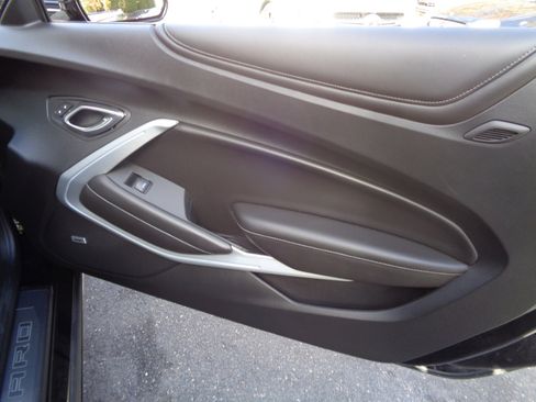 Used 2017 Chevrolet Camaro SS image 31