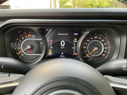 New 2025 Jeep Gladiator Rubicon image 18