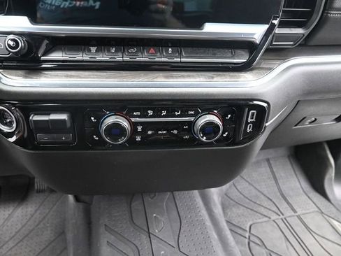 Used 2024 Chevrolet Silverado 2500 LTZ image 13