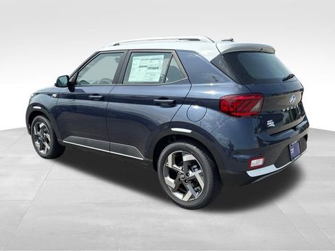 New 2026 Hyundai Venue SEL FWD image 3