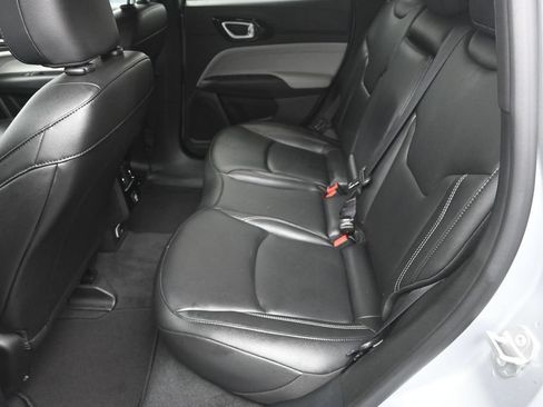 Used 2025 Jeep Compass Limited AWD/4WD image 27