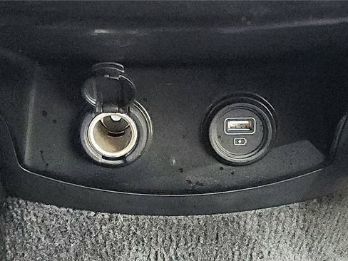 Used 2022 Kia Sorento SX image 31