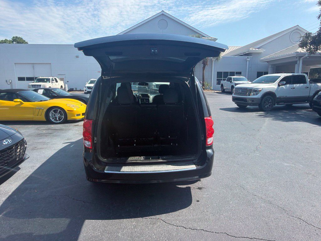 Used 2018 Dodge Grand Caravan GT FWD image 6