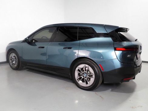 Used 2023 BMW iX xDrive50 w/ Ultimate Package 2 image 8