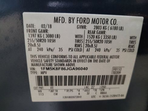 Used 2018 Ford Explorer Limited w/ Equipment Group 301A AWD/4WD image 33